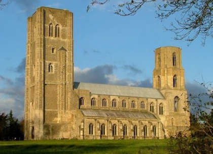 WymondhamAbbey420